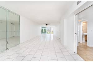 20100 W Country Club Dr APT 709, Aventura, FL 33180, Sold 02/28/24