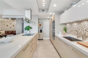 17301 Biscayne Blvd APT 1206, Aventura, FL 33160, Sold 01/16/24