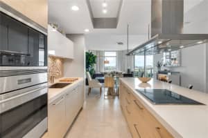 17301 Biscayne Blvd APT 1206, Aventura, FL 33160, Sold 01/16/24