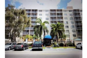 1251 NE 108th St APT 104, Miami, FL 33161, Sold 01/31/24