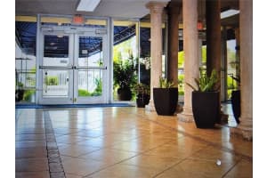 1251 NE 108th St APT 104, Miami, FL 33161, Sold 01/31/24