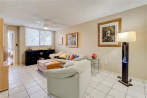 9420 W Flagler St APT 109, Miami, FL 33174, Sold 12/15/23