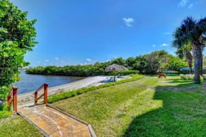 1200 Scotia Dr APT 106, Hypoluxo, FL 33462, Sold 01/04/24