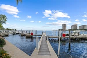 1660 W Glencoe St # 101, Miami, FL 33133, Sold 04/05/24