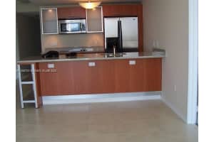 185 SW 7th St APT 2301, Miami, FL 33130, Sold 11/13/23