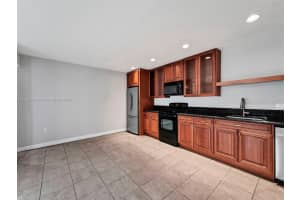 10370 SW 220th St APT 127, Cutler Bay, FL 33190, Sold 10/19/23