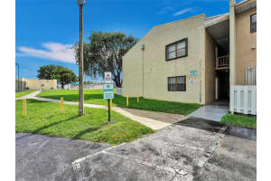 10370 SW 220th St APT 127, Cutler Bay, FL 33190, Sold 10/19/23