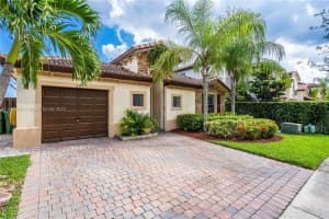 643 SE 37th Pl, Homestead, FL 33033, Sold 11/16/23
