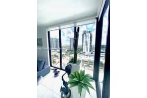 5300 Paseo Blvd #902, Doral, FL 33166, Sold 11/03/23