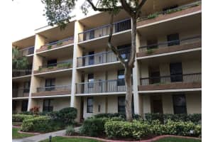 100 NW 76th Ave Apt 409-2, Plantation, FL 33324, Sold 12/28/23
