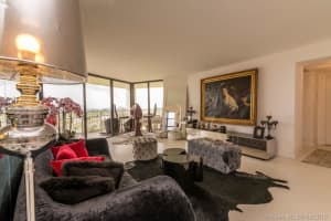 1000 Quayside Terrace #1711, Miami, FL 33138, Sold 01/03/24