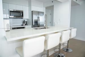 1200 Brickell Bay Dr APT 3701, Miami, FL 33131, Sold 02/14/24