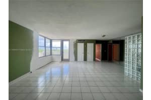 2899 Collins Ave APT 1212, Miami Beach, FL 33140, Sold 06/06/24
