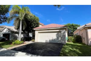 4305 Willow Ridge Dr, Weston, FL 33331, Sold 11/09/23