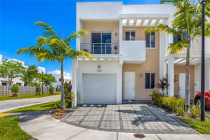10281 NW 72nd St, Doral, FL 33178, Sold 01/12/24