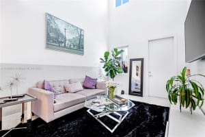 10281 NW 72nd St, Doral, FL 33178, Sold 01/12/24