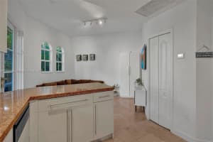 18475 NE 30th Ct, Aventura, FL 33160, Sold 03/18/24