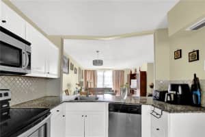 1770 NE 191st St Apt 710-1, Miami, FL 33179, Sold 11/08/23