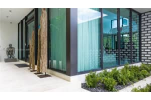 2821 Lucerne Ave, Miami Beach, FL 33140, Sold 01/29/24