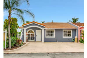 17520 NW 76th Ct, Hialeah, FL 33015, Sold 12/15/23