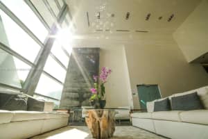 888 Biscayne Blvd APT 1809, Miami, FL 33132, Sold 05/30/24