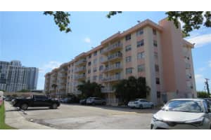 16465 NE 22nd Ave APT 408, North Miami Beach, FL 33160, Sold 09/05/24