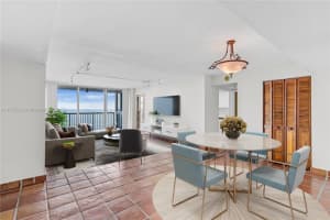 2655 Collins Ave, Miami Beach, FL 33140, Sold 12/20/23