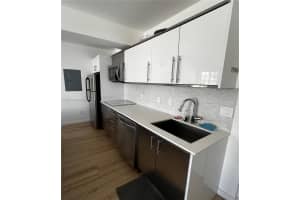 700 16th St Apt 202, Miami Beach, FL 33139, Sold 04/05/24