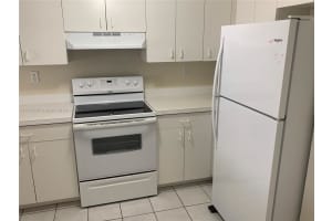 9187 Fontainebleau Blvd #405, Miami, FL 33172, Sold 01/05/24