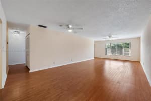 10789 N Military Trl APT 2, Palm Beach Gardens, FL 33410, Sold 11/08/23