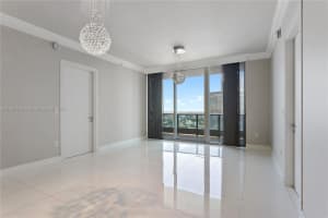 200 Biscayne Blvd Way APT 5009, Miami, FL 33131, Sold 12/29/23