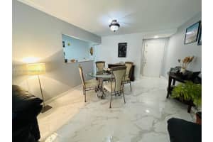 10210 NW 9th St, Miami, FL 33172, Sold 12/19/23