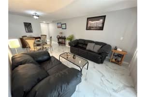 10210 NW 9th St, Miami, FL 33172, Sold 12/19/23