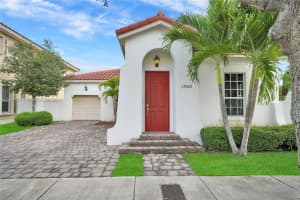 17062 SW 91st St, Miami, FL 33196, Sold 10/30/23