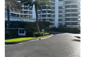 19195 Mystic Pointe Dr APT 105, Aventura, FL 33180, Sold 04/08/24