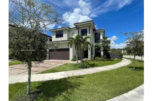 8833 NW 160th Terrace, Miami Lakes, FL 33016, Sold 03/15/24