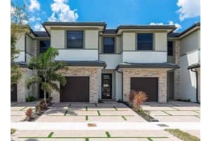 15860 NW 91st Ct, Miami Lakes, FL 33018, Sold 04/02/24