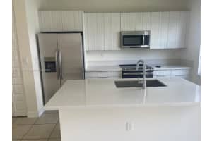15860 NW 91st Ct, Miami Lakes, FL 33018, Sold 04/02/24