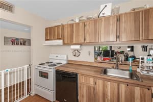 8500 SW 133rd Avenue Rd 310 bldg 3, Miami, FL 33183, Sold 05/06/24