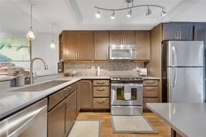 800 SE 4th St APT 305, Fort Lauderdale, FL 33301, Sold 03/15/24