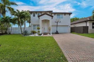 6884 SW 166th Ct, Miami, FL 33193, Sold 01/08/24