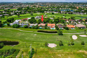 19301 E Oakmont Dr, Hialeah, FL 33015, Sold 11/06/24