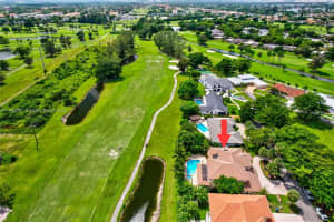 19301 E Oakmont Dr, Hialeah, FL 33015, Sold 11/06/24