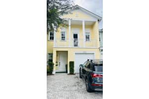 10755 NW 75th St, Doral, FL 33178, Sold 01/30/24