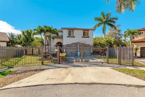 16492 SW 56th Terrace, Miami, FL 33193, Sold 11/17/23