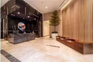 45 SW 9th St Apt 4205, Miami, FL 33130, Sold 12/09/23