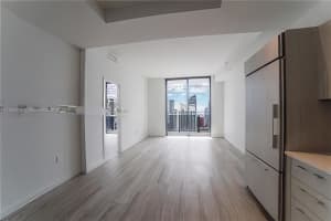 45 SW 9th St Apt 4205, Miami, FL 33130, Sold 12/09/23