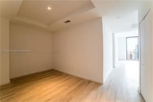 45 SW 9th St Apt 4205, Miami, FL 33130, Sold 12/09/23