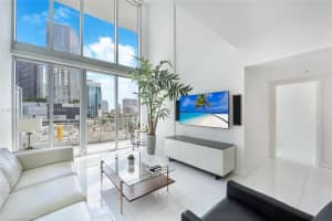 92 SW 3rd St APT 703, Miami, FL 33130, Sold 12/12/23