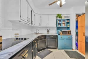 19001 NE 14th Ave APT 204, Miami, FL 33179, Sold 08/23/24